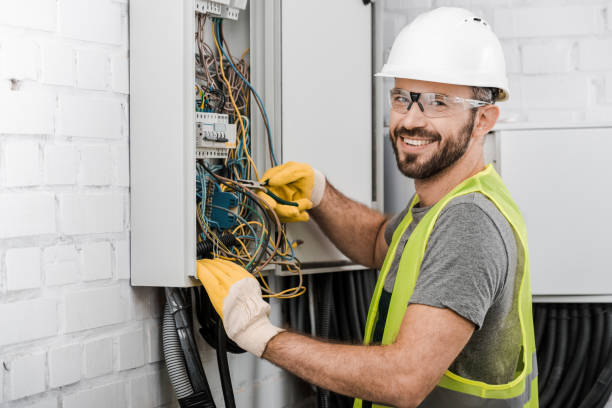 Best Licensed Electrician  in Glenmoor, OH